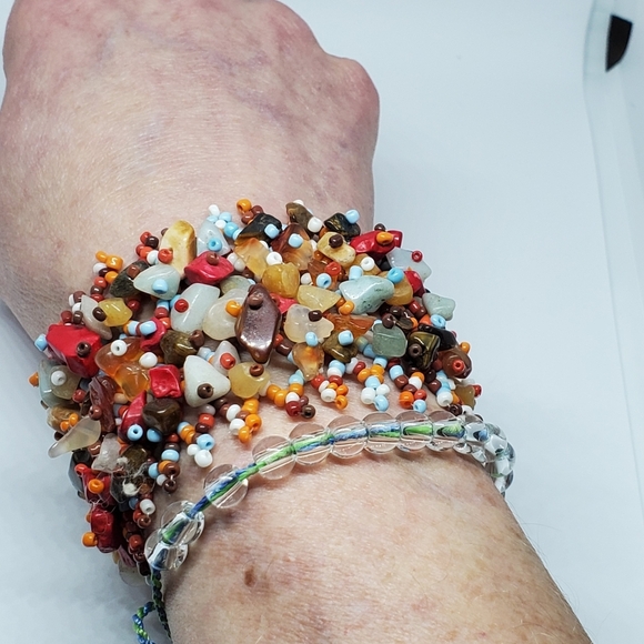 🌺 Gorgeous Vintage Carpet Bracelet - Picture 6 of 6